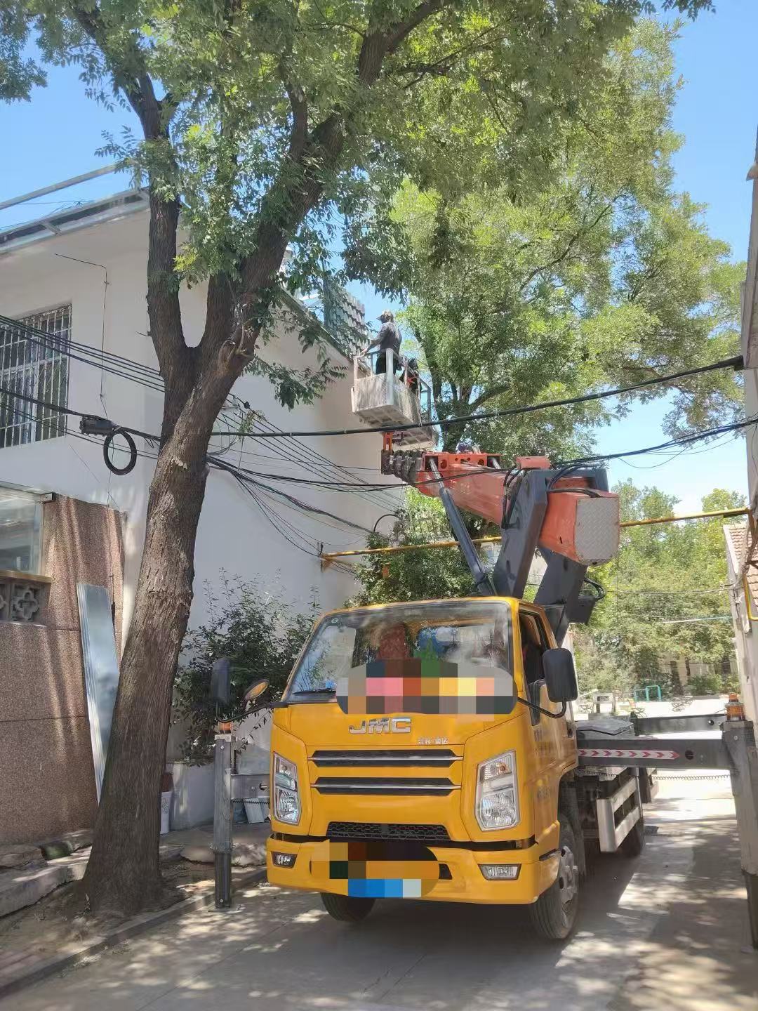 安多县高空作业车能吊装重物吗？最大承载多少公斤？